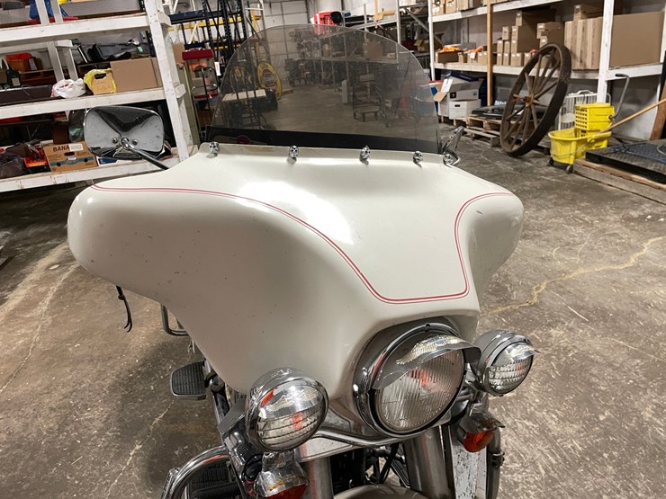 #1251-•-1986-harley-davidson-electric-glide-classic-motorcycle-(has-wi-title)-image-10