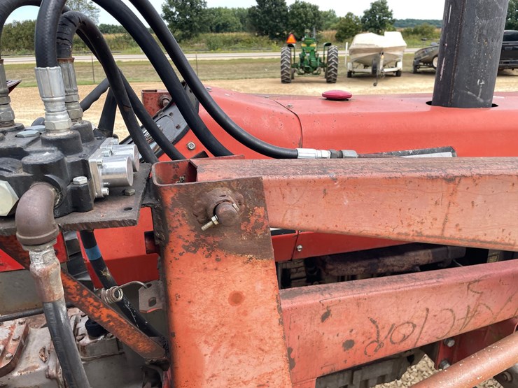 massey-ferguson-265-image-26