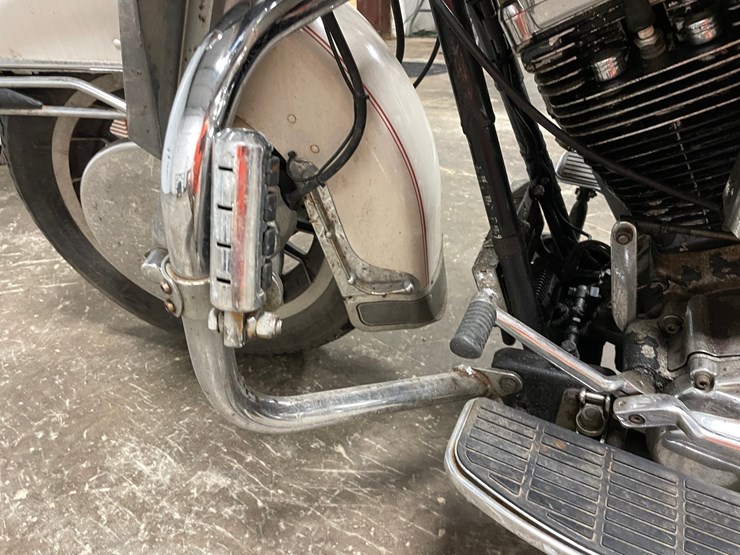 #1251-•-1986-harley-davidson-electric-glide-classic-motorcycle-(has-wi-title)-image-43
