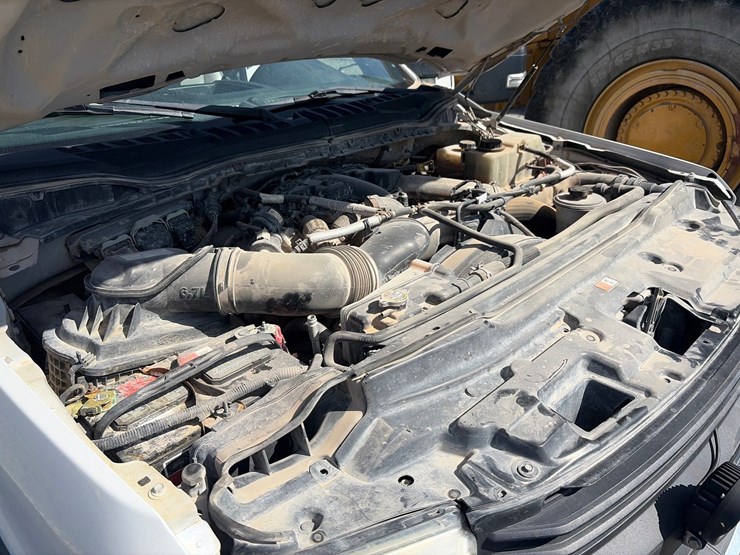 2019-ford-f550-image-40