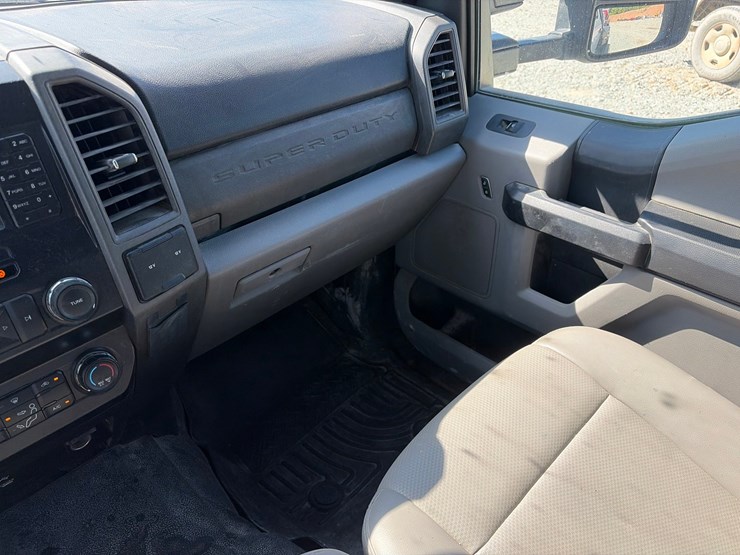 2019-ford-f550-image-45