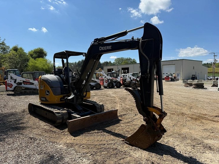 2021-deere-50g-image-6
