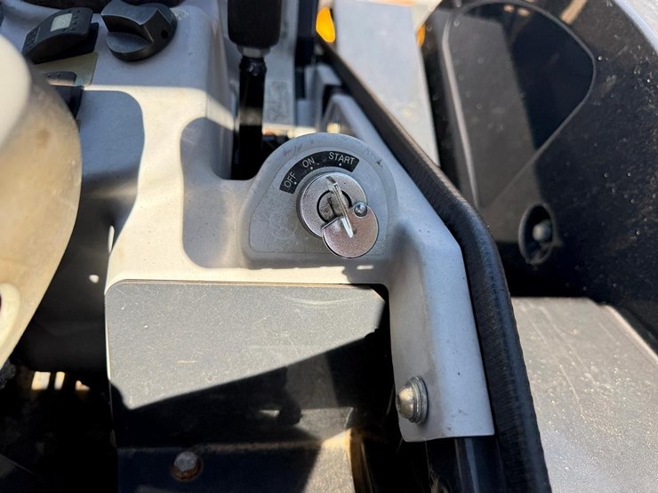 2021-deere-50g-image-25