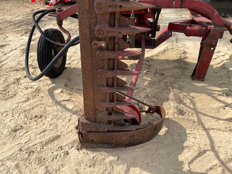 #3846-•-international-sickle-mower-image-25