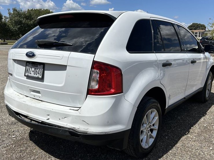 2014-ford-edge-image-4
