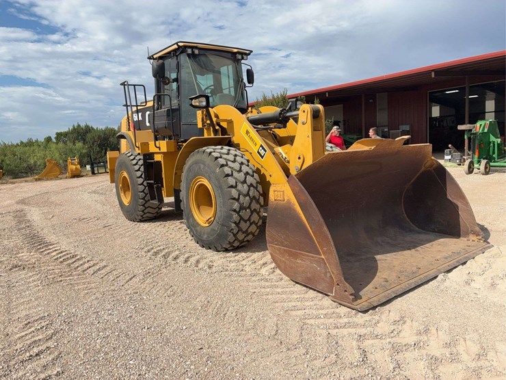 2012-caterpillar-950k-image-2