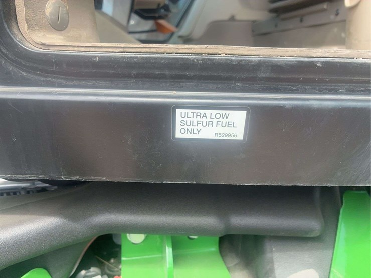 2022-john-deere-r-image-27