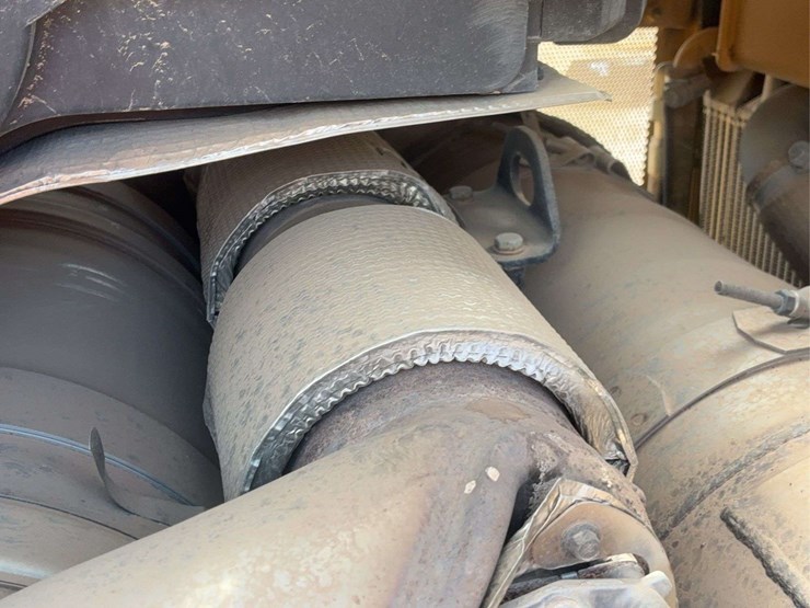 2018-caterpillar-d6t-xl-image-47