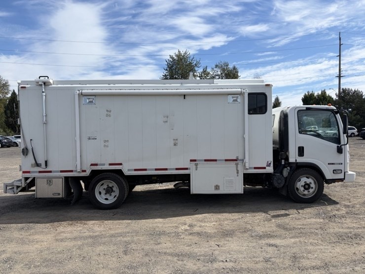 2008-gmc-w5500hd-image-3