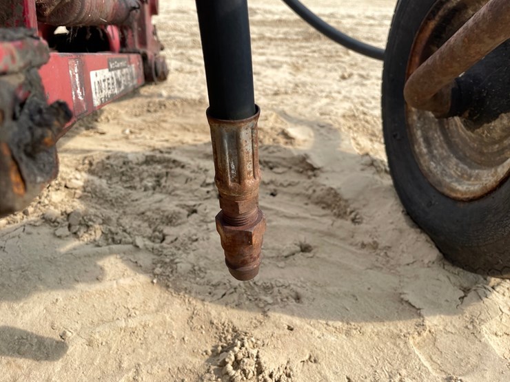 #3846-•-international-sickle-mower-image-18