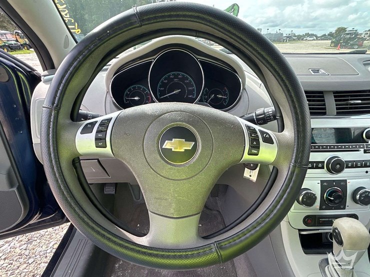 2014-chevrolet-equinox-image-13