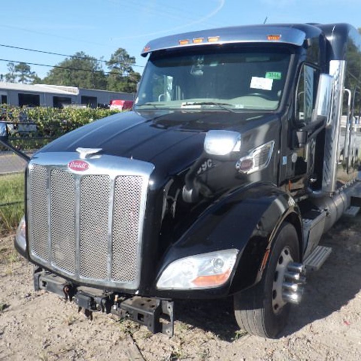 2020 PETERBILT 579