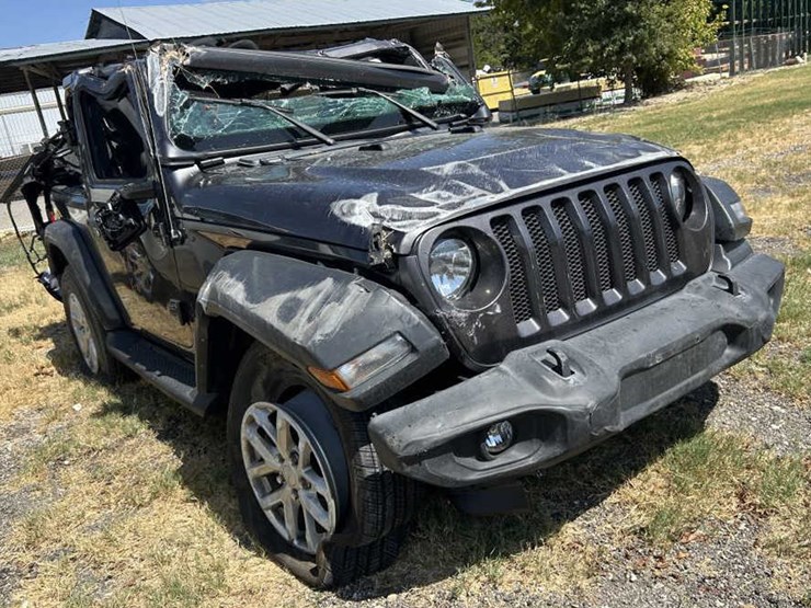 2023-jeep-wrangler-image-3