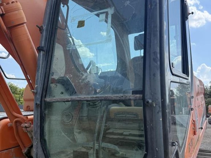 doosan-dx225-lc-3-image-15