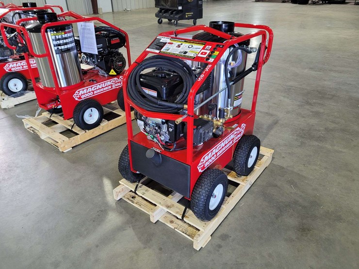 magnum-4000-series-gold-pressure-washer-w/wand-image-3