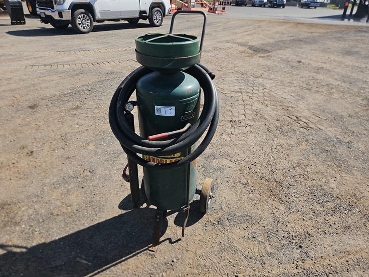 lindsay-sandblast-pot-image-1