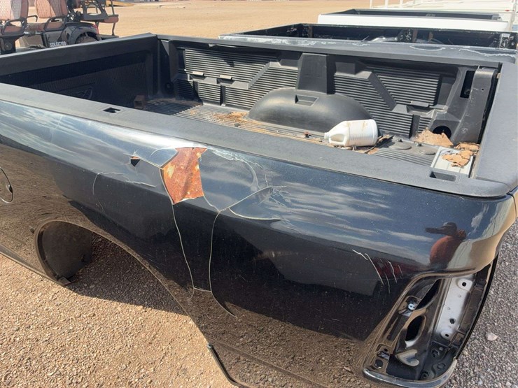 2019-2023-ram-big-horn-truck-bed-image-10