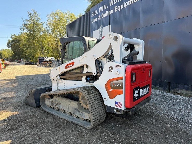 2023-bobcat-t770-image-2