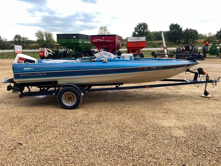 #1258-•-1988-18'-bayliner-bass-trophy-boat-(has-wi-title)-image-4