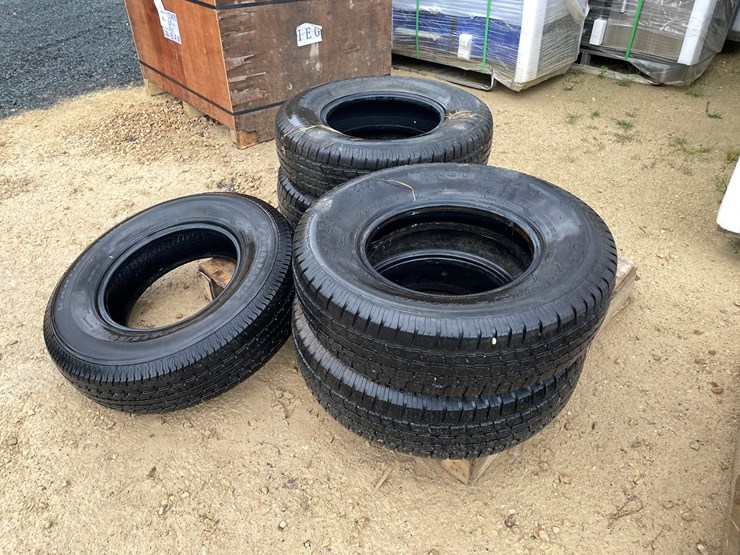 #3880-•-(4)-st235/80r16-trailer-tires-image-2