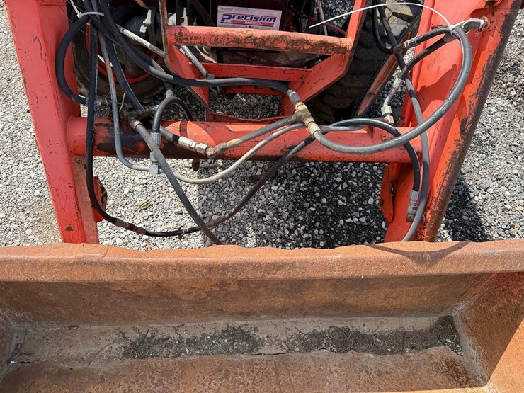 kubota-l2800-image-10