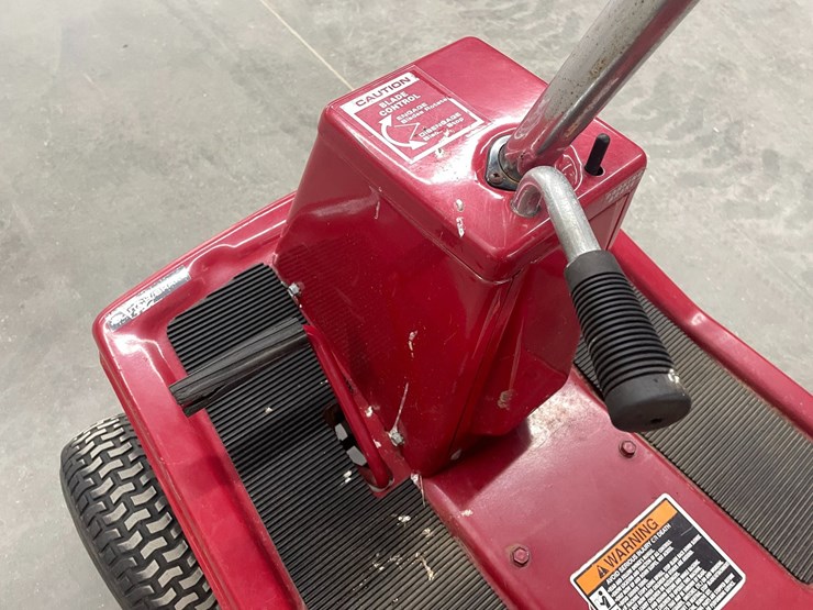 #3852-•-murray-30"-riding-lawnmower-image-24