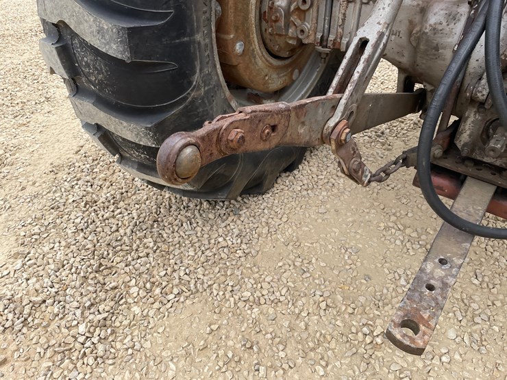 massey-ferguson-265-image-51
