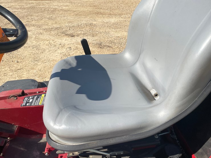 #1252-•-toro-328d-groundmaster-front-cut-diesel-mower-image-24