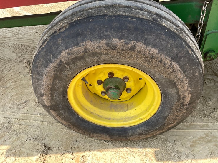 2008-john-deere-770-image-13