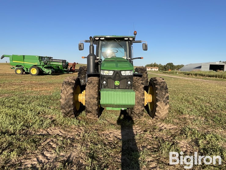 2014-john-deere-8345r-image-2