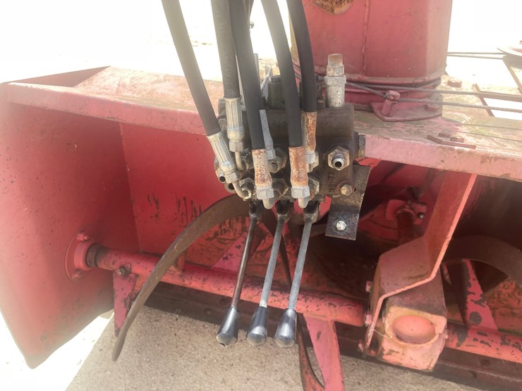 #3438-•-buer-bac-pto-driven-tractor-mount-snow-plow-image-11