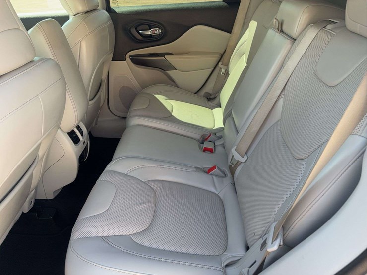 2020-jeep-cherokee-limited-image-9
