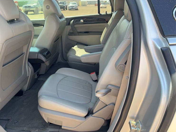 2015-buick-enclave-image-12