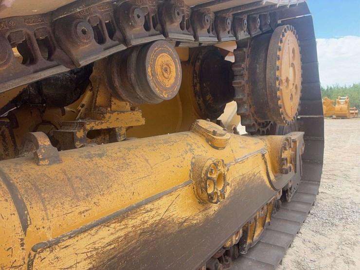 2015-caterpillar-d6t-xl-image-16