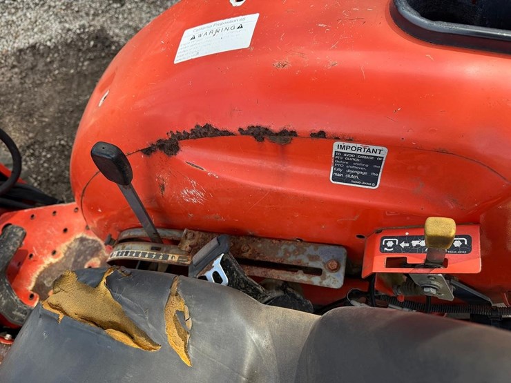 2018-kubota-l2501hst-image-23