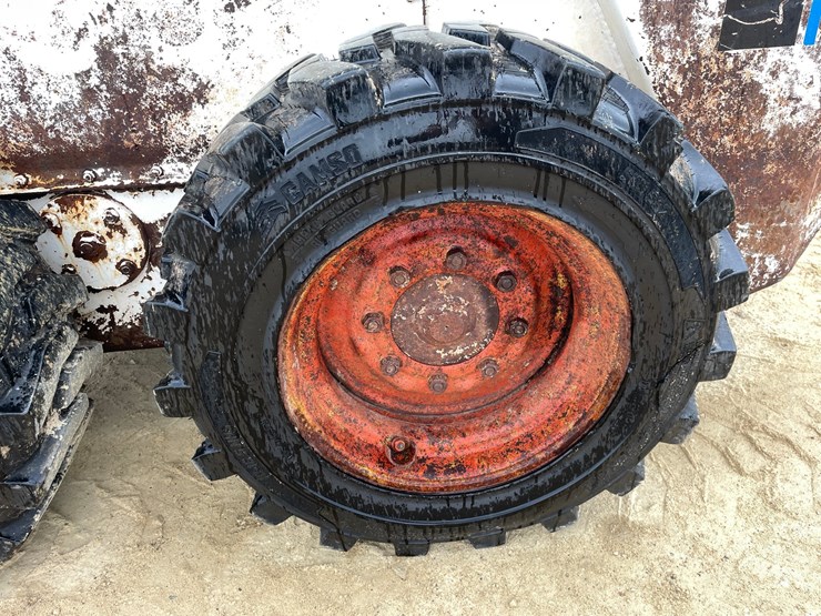 #313-•-bobcat-7222-hydrostatic-skidsteer-image-66
