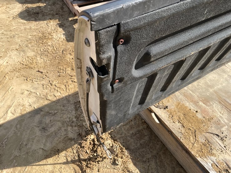#3877-•-ford-super-duty-tailgate-image-11