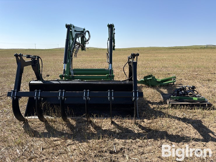 super-stars-8300-auto-level-grapple-loader-image-1