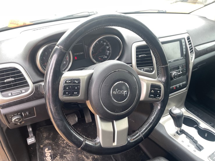 2011-jeep-grand-cherokee-laredo-image-66