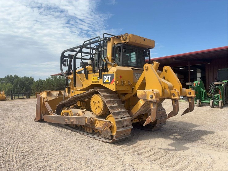 2018-caterpillar-d6t-xl-image-3