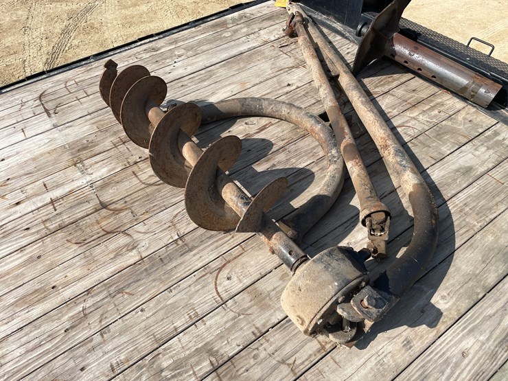 #3844-•-3-point-auger-attachment-image-2