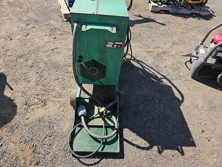 l-tec-225-welder-image-3