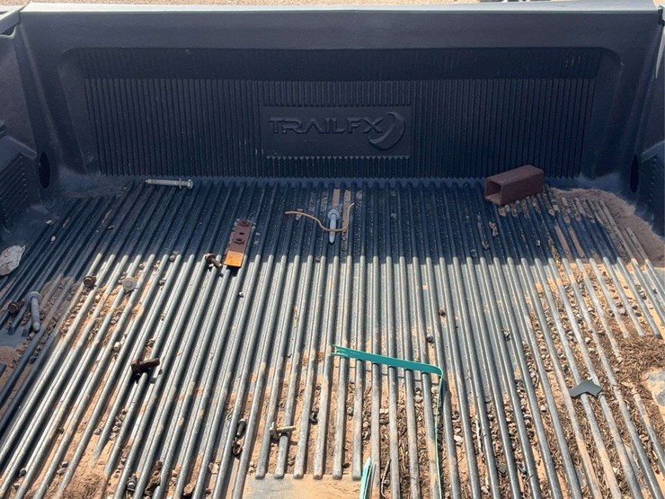 2019-2023-ram-big-horn-truck-bed-image-16