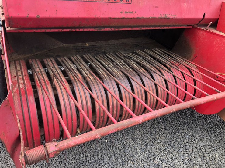 massey-ferguson-12-image-5