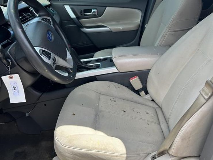 2014-ford-edge-image-8