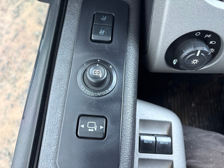 2016-ford-f350-image-50