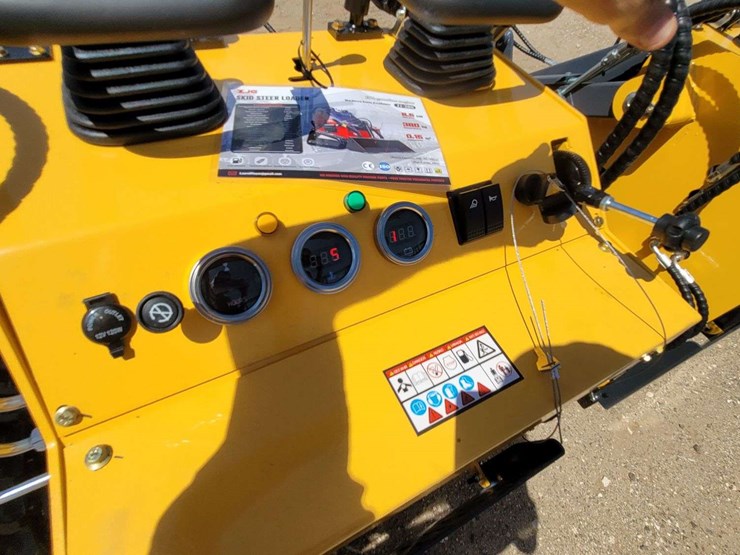 2026-zjz-380-mini-skid-steer-loader-skid-steer-image-6
