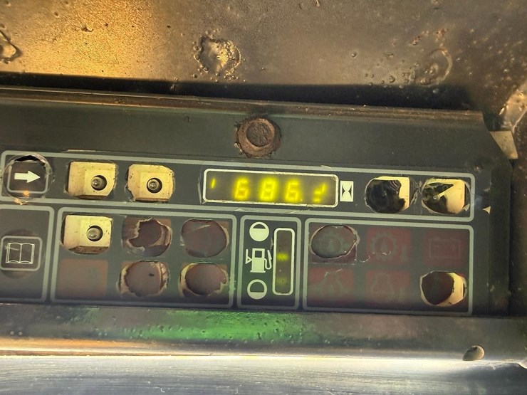 deere-5575-image-18