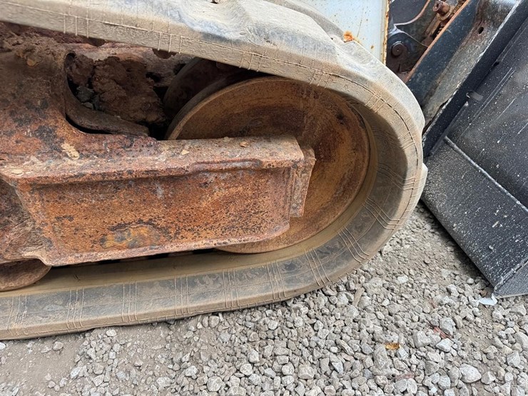 2019-bobcat-t595-image-21
