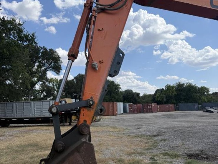 doosan-dx225-lc-3-image-2